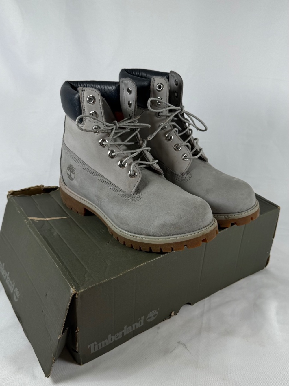 Timberland Premium 6" Waterproof Boots Gray Nubuck Men's 8M A2JWJ